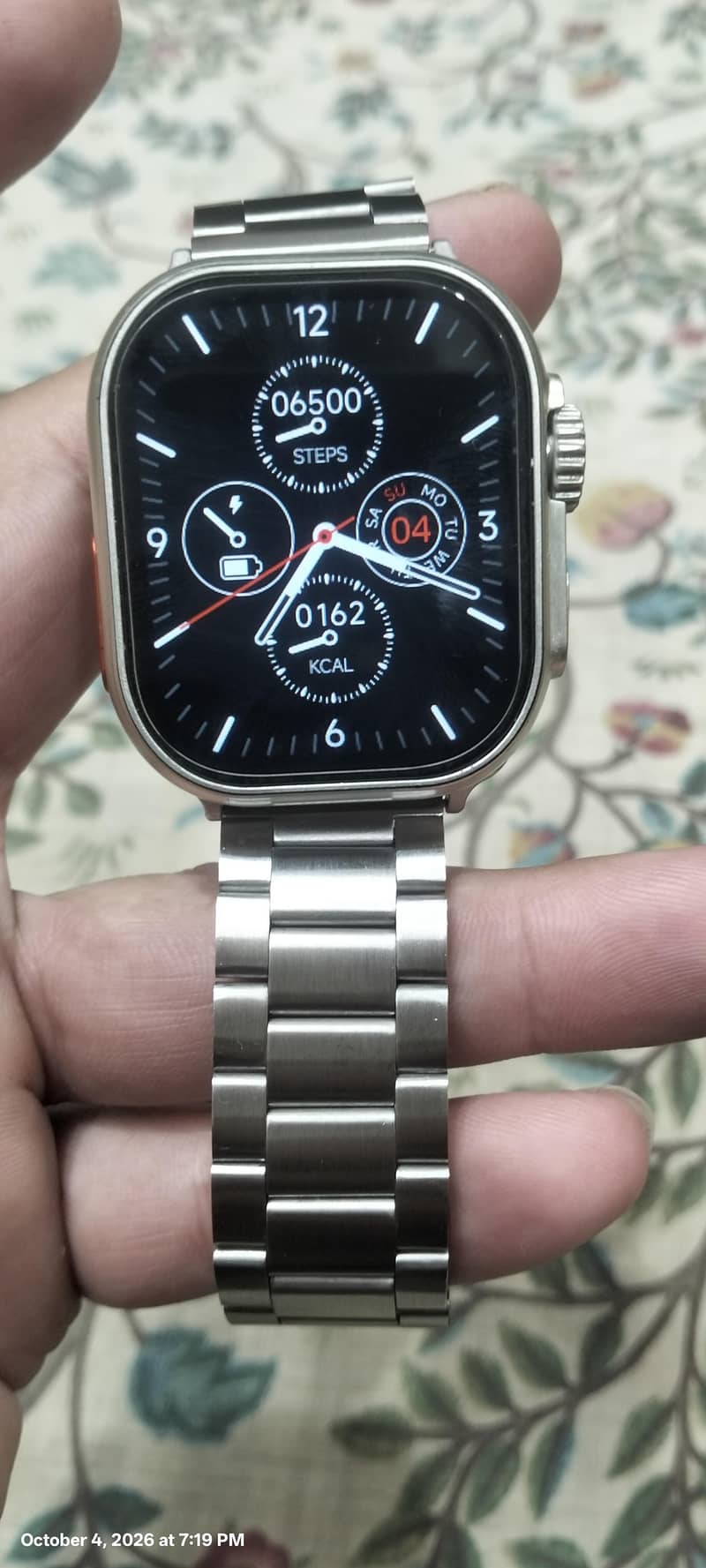 sim-100 smart watch 1