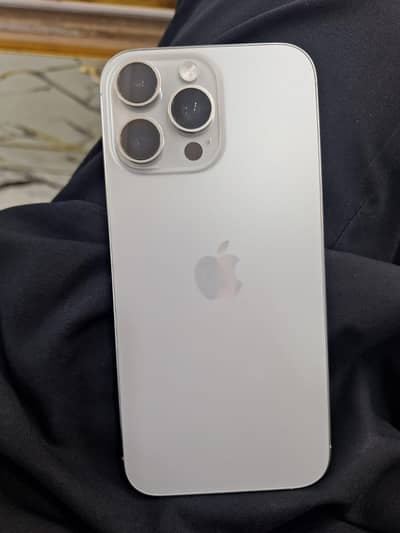 Apple iPhone 16 Pro Max