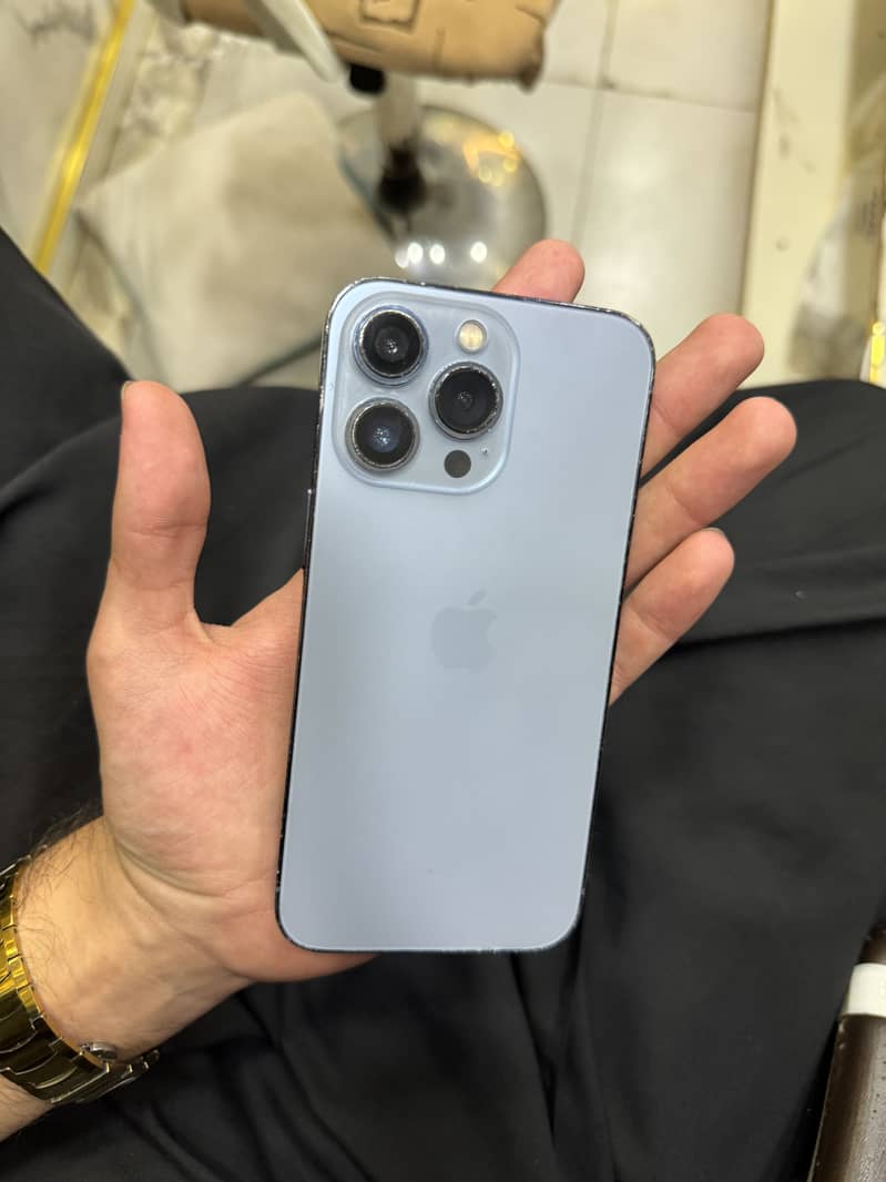 Apple iPhone 13 Pro 6