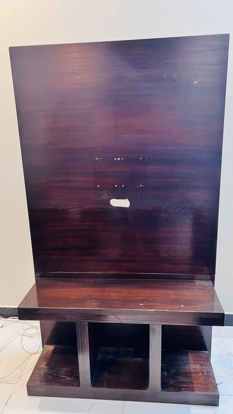 LCD TV CONSOLE 1