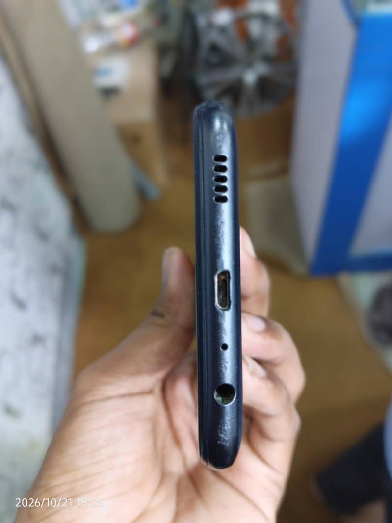 Samsung Mobile A03 5