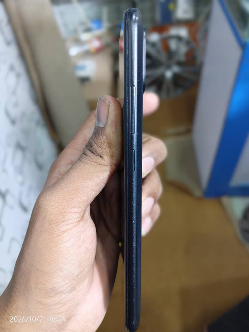 Samsung Mobile A03 6