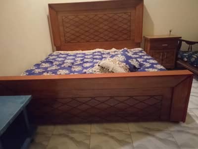 KING SIZE BED