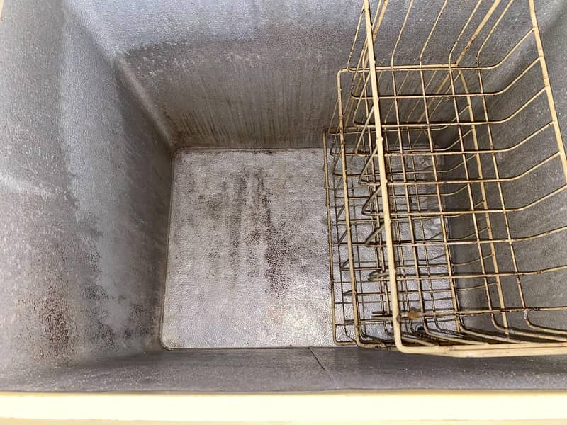 dawlance deep freezer 4