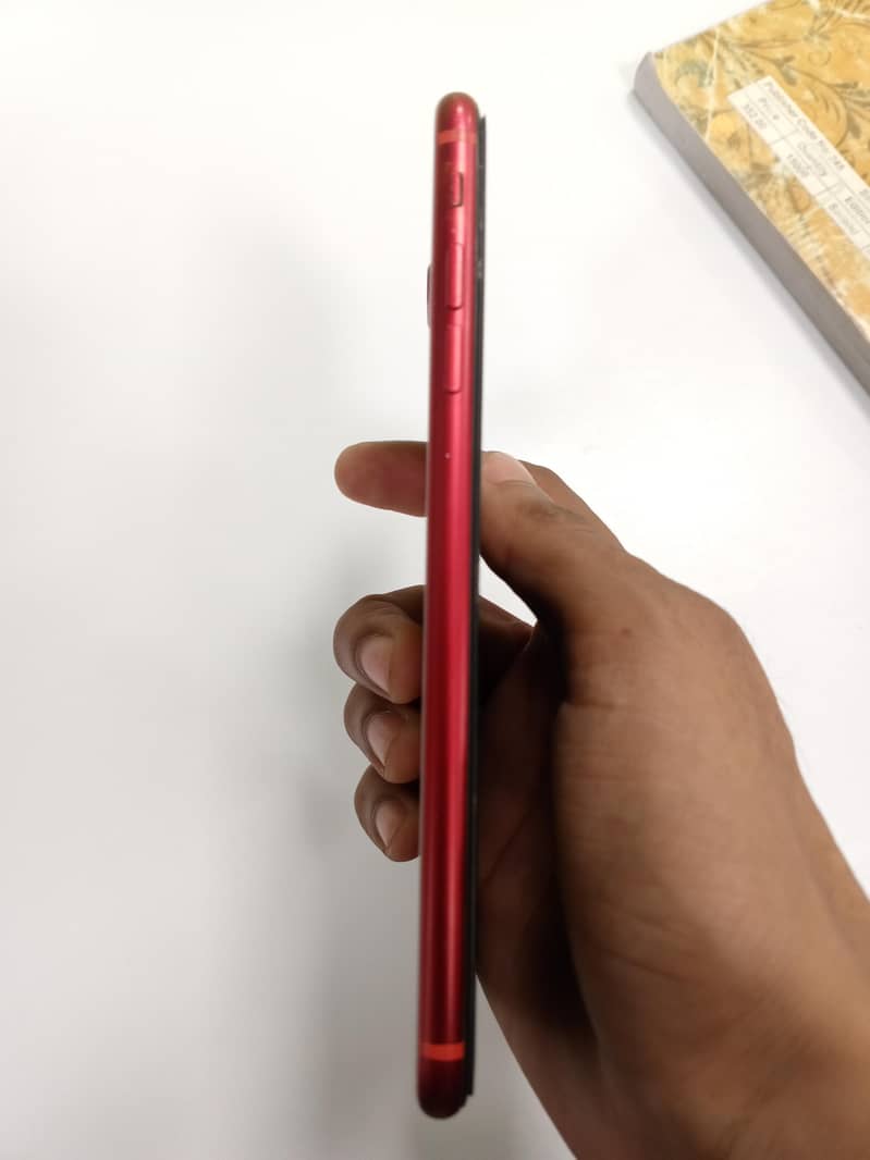 Apple iPhone 8 Plus 1