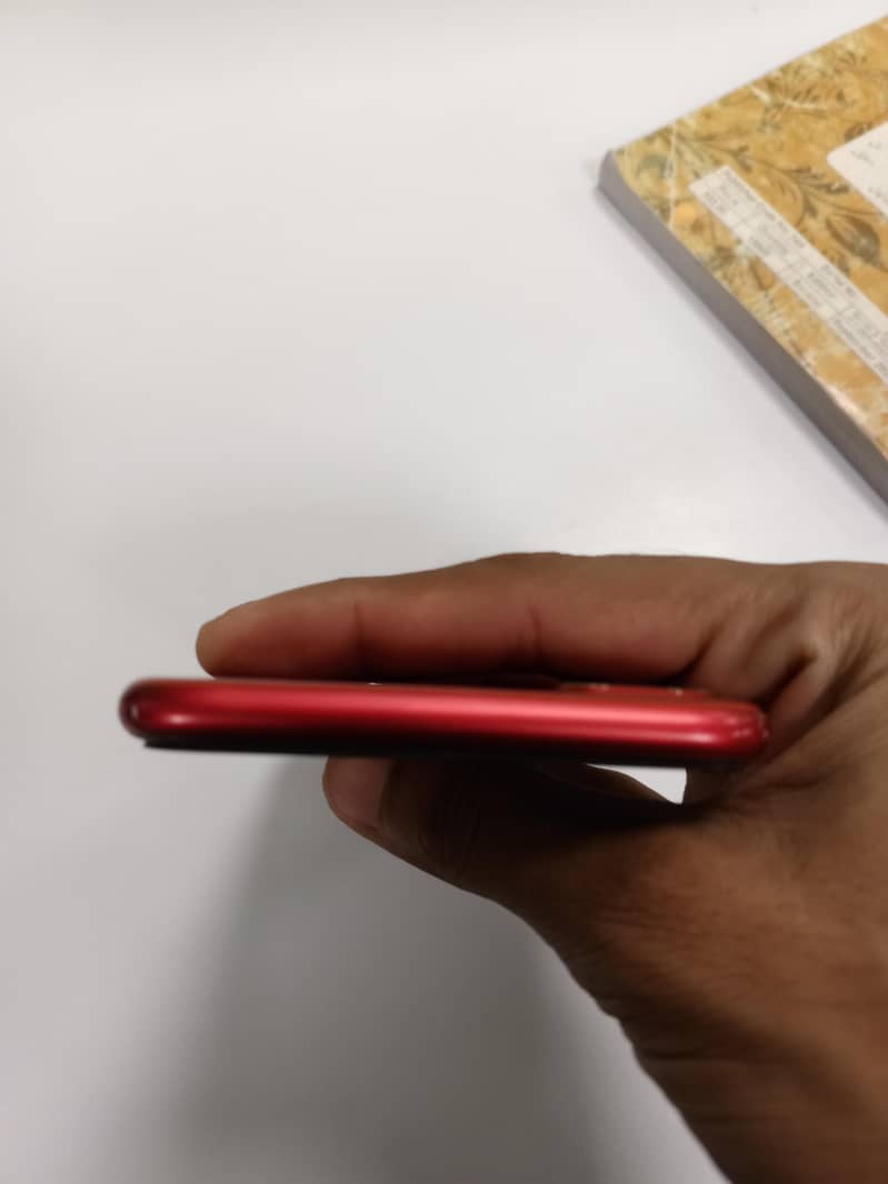 Apple iPhone 8 Plus 3