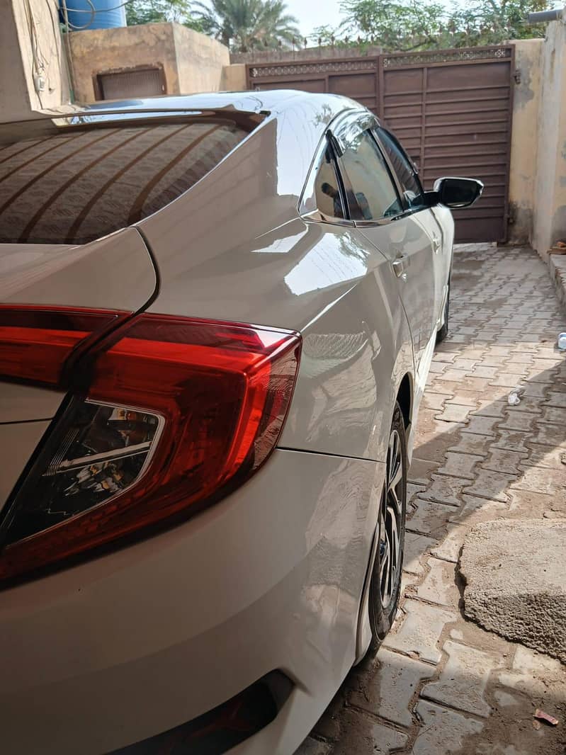 2017 ug Civic 10