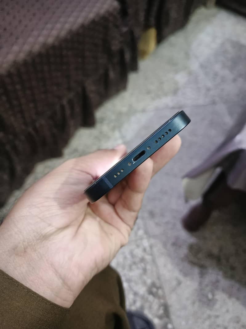 Apple iPhone 14 2