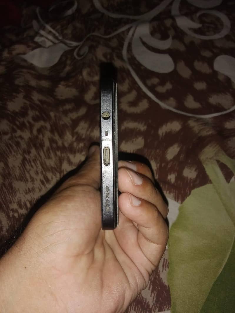 Realme C53 2