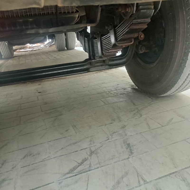 mazda 4600 8