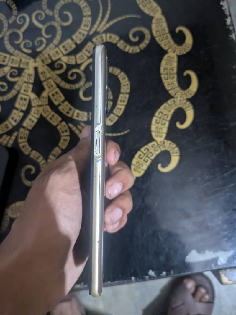 OPPO A54 3