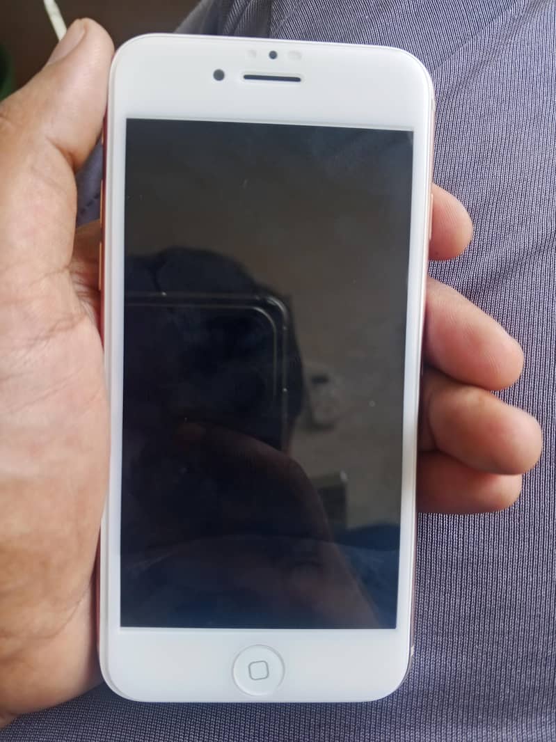Apple iPhone 8 0