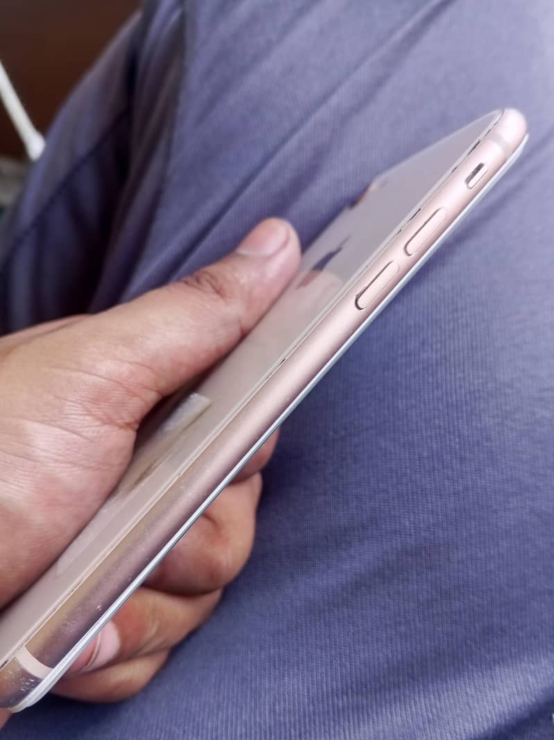 Apple iPhone 8 1