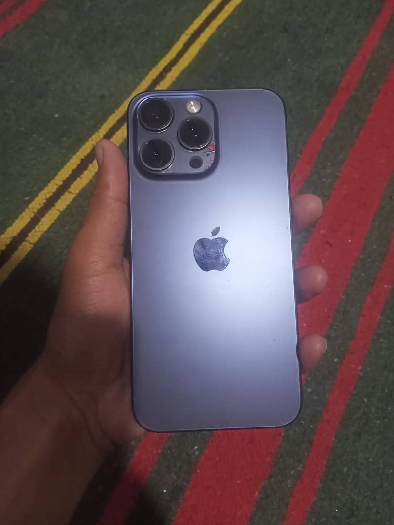 Apple iPhone 15 Pro Max JV 0