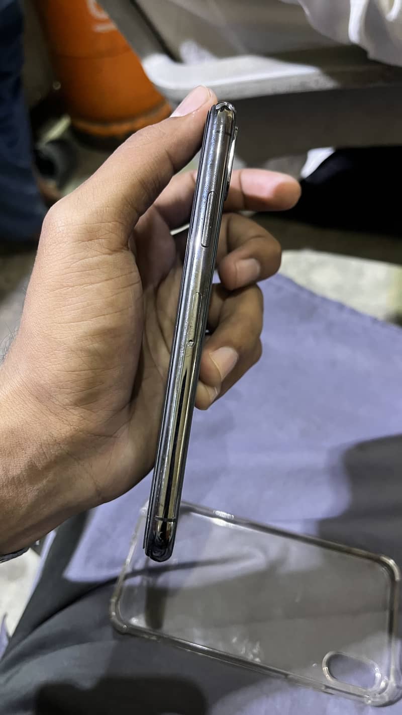 Apple iPhone X 2