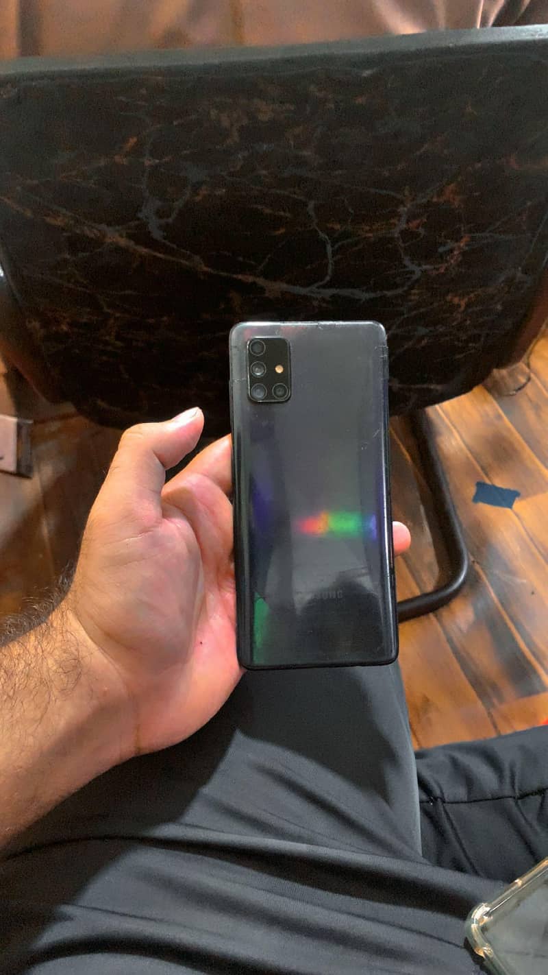 Samsung Mobile A71 0
