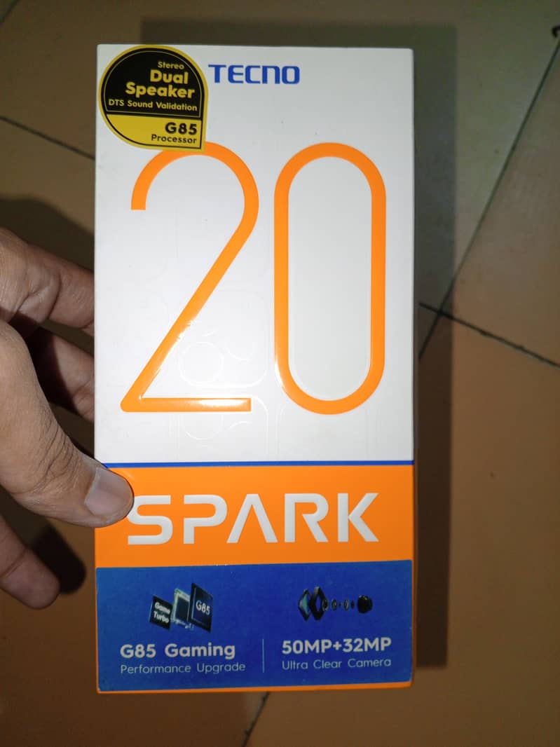 Tecno Spark 20 15