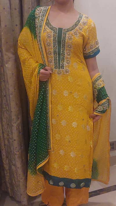Beautiful Mehndi dress