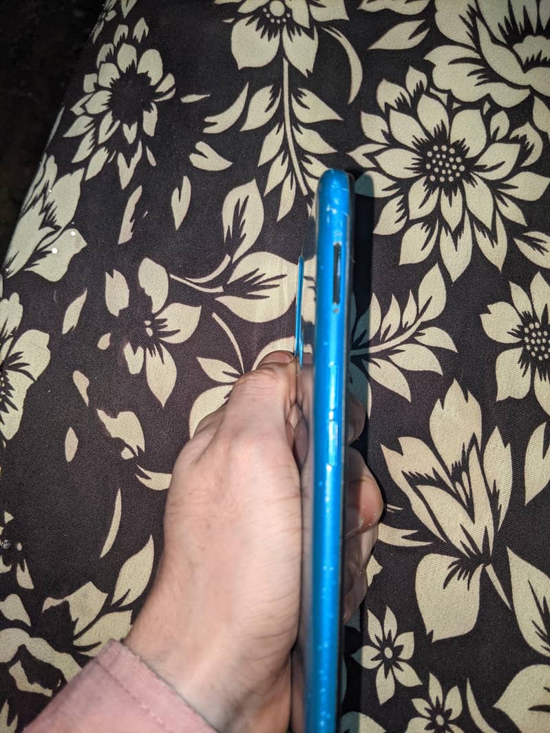 OPPO A31 3