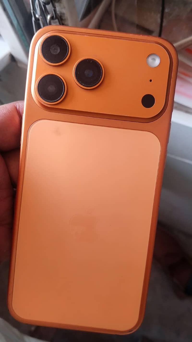 Apple iPhone 17 Pro Max 0