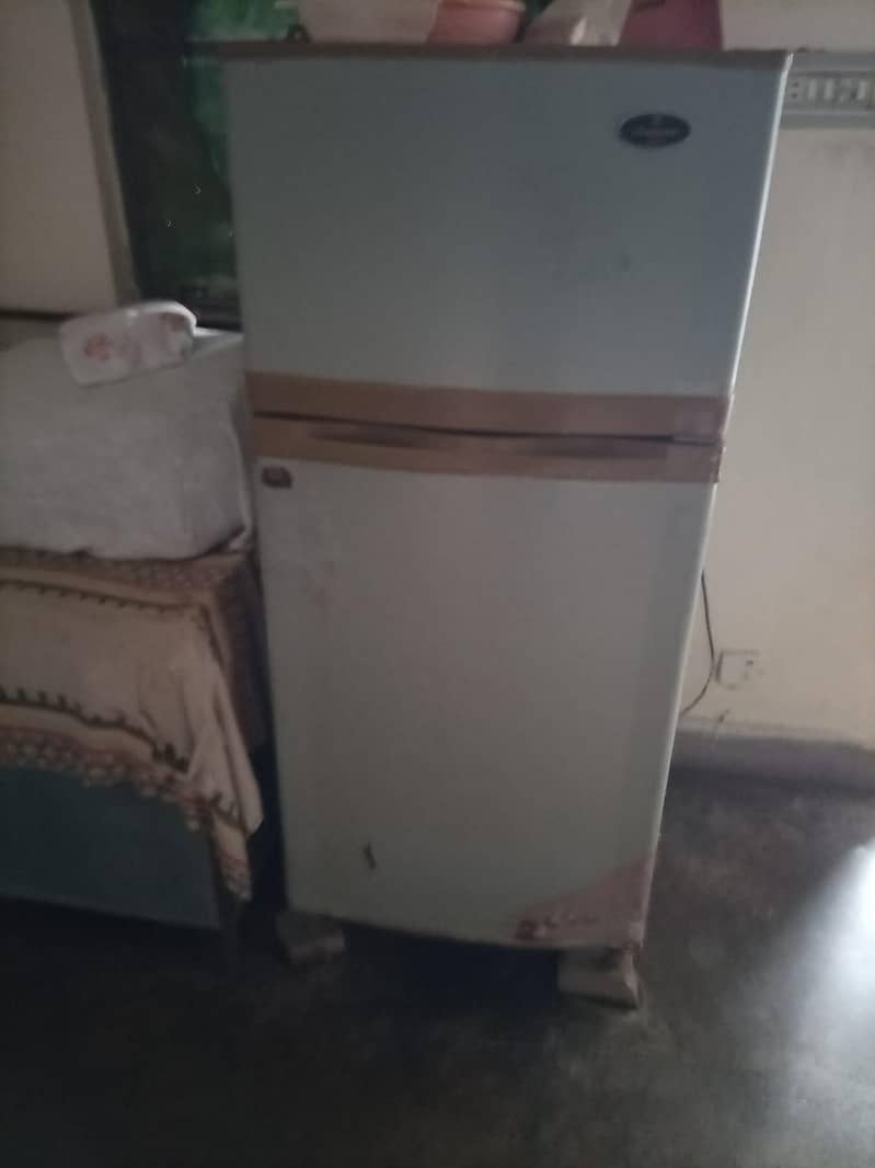 Refrigerator 4