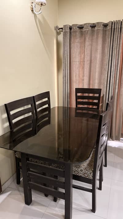 6 Seater dining Table