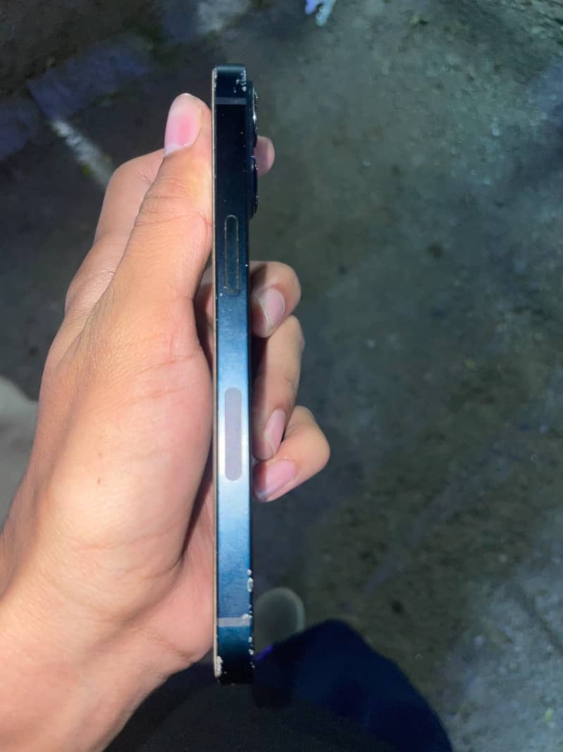 iPhone 13 Jv 1