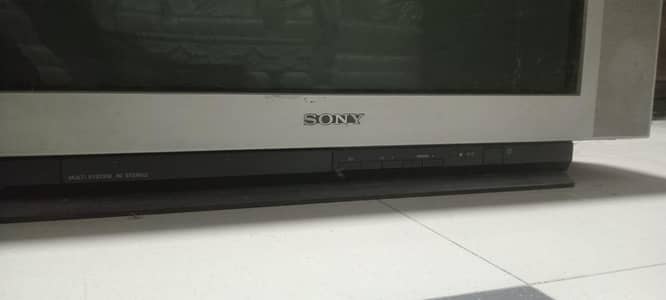 Used Big Sony old model tv for sale
