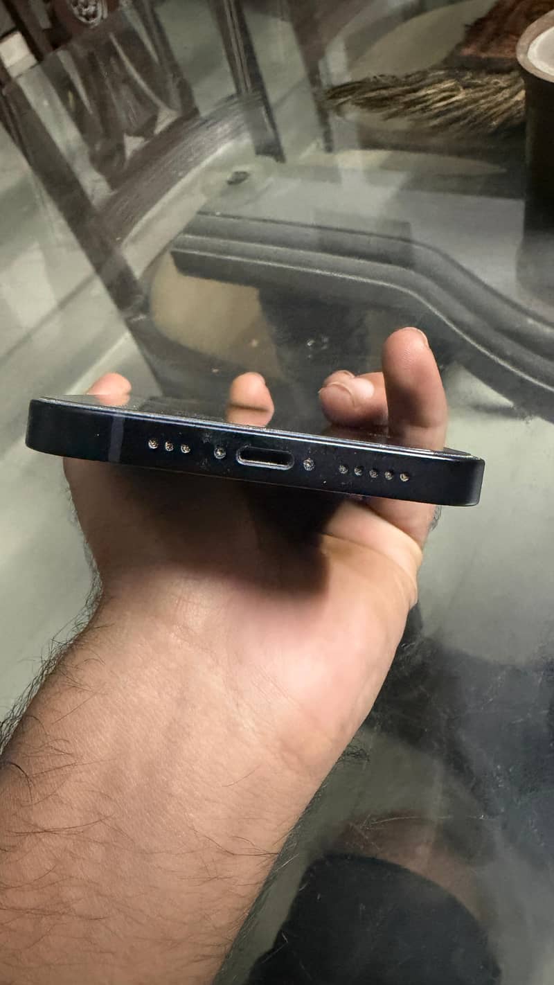Apple iPhone 12 2