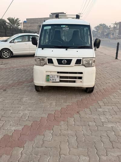 Nissan clipper 2012