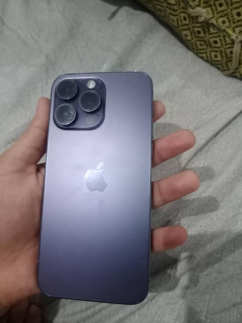 Apple iPhone 14 Pro Max 3