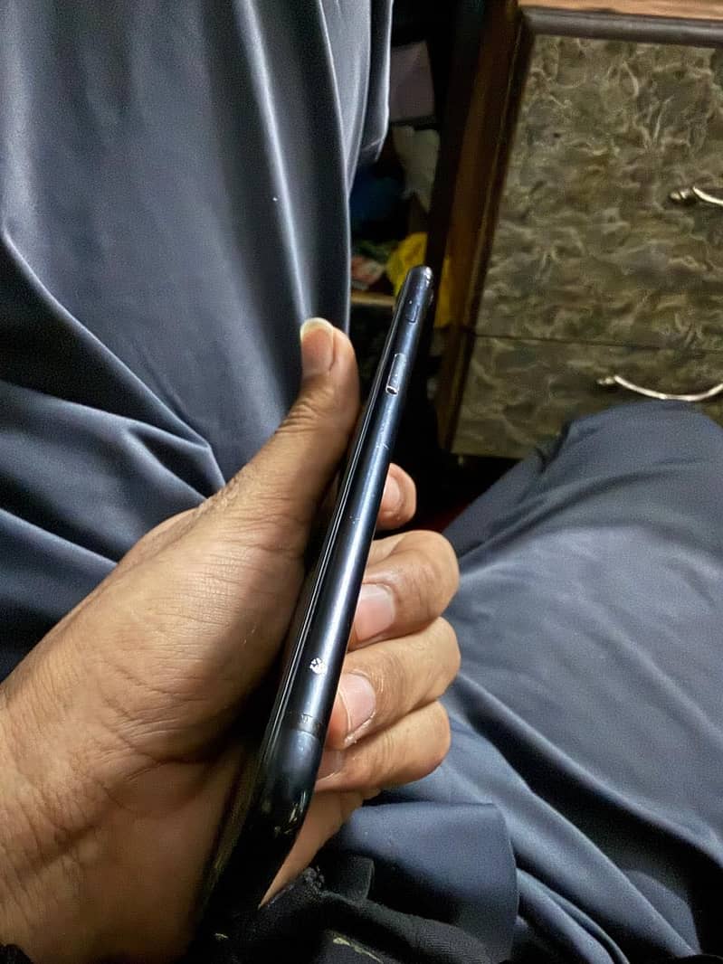 Apple iPhone 7 Plus 3