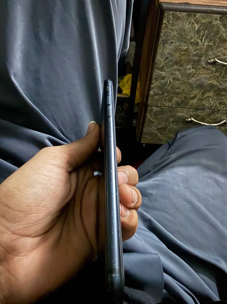 Apple iPhone 7 Plus 4