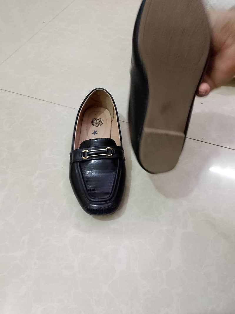 black shoes 1
