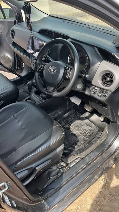 Toyota Vitz 2016