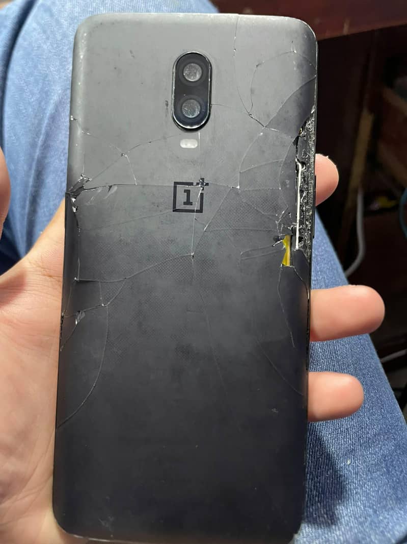 One Plus 6T 3