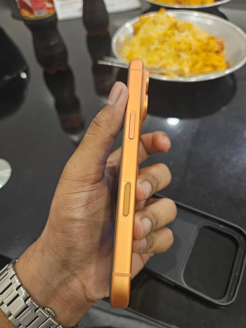 Apple iPhone 17 Pro jv 4