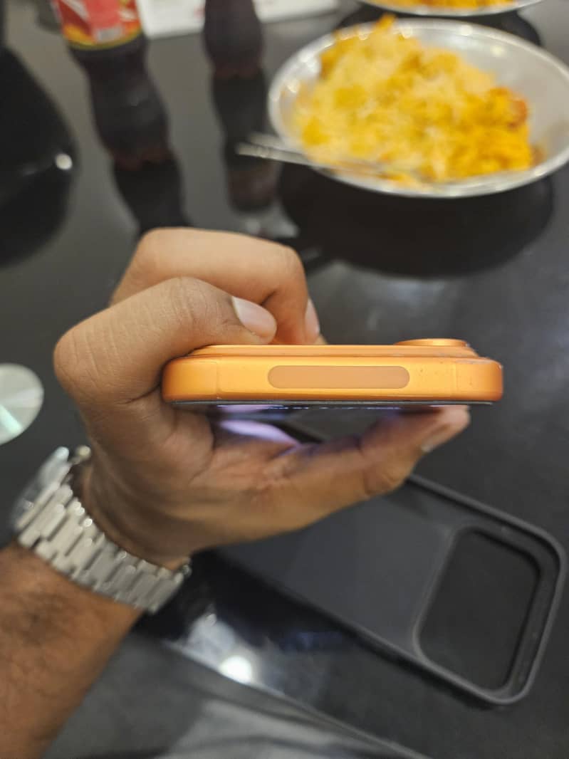 Apple iPhone 17 Pro jv 5