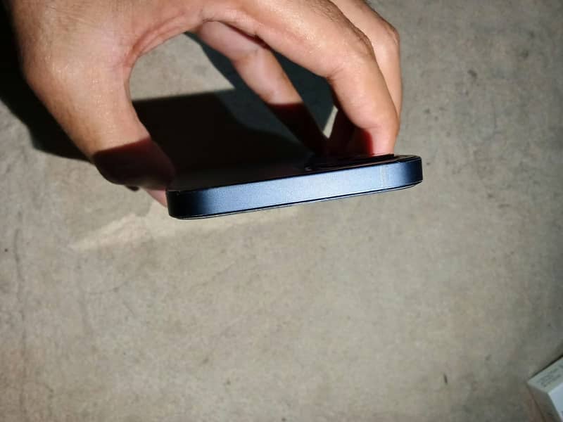 iPhone 12 / 256 6