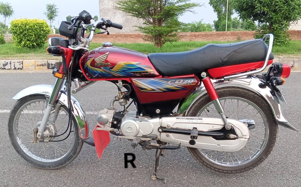Honda CD70 3