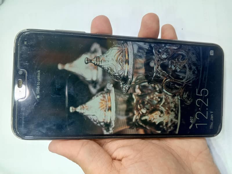Honor 8C 0