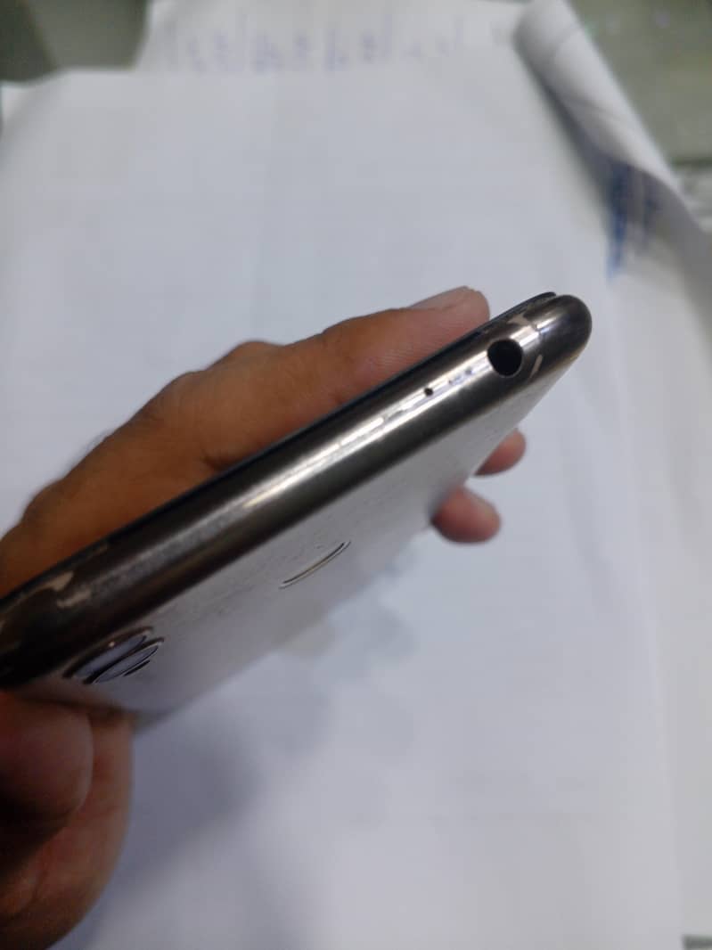 Honor 8C 2