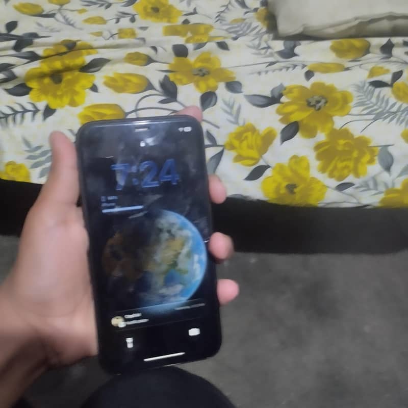 Apple iPhone 11 1