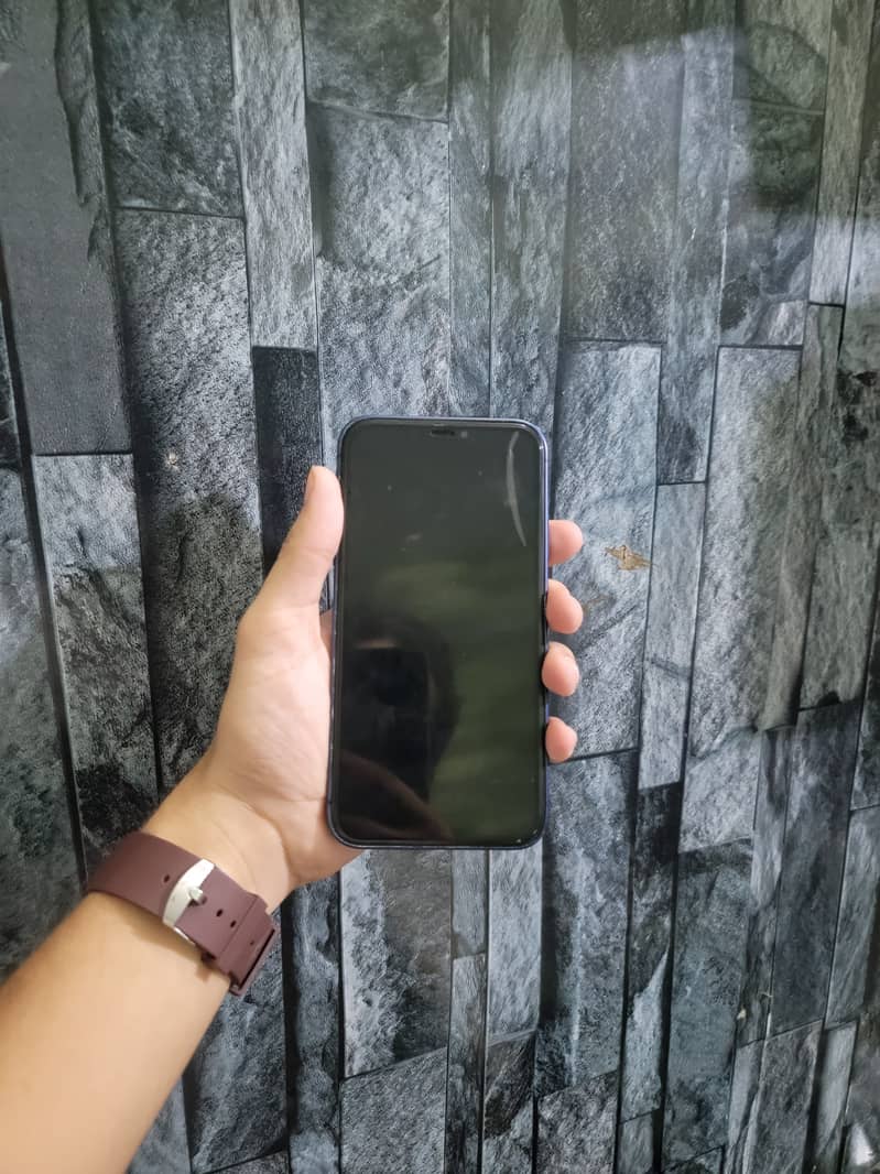 Apple iPhone XR 1