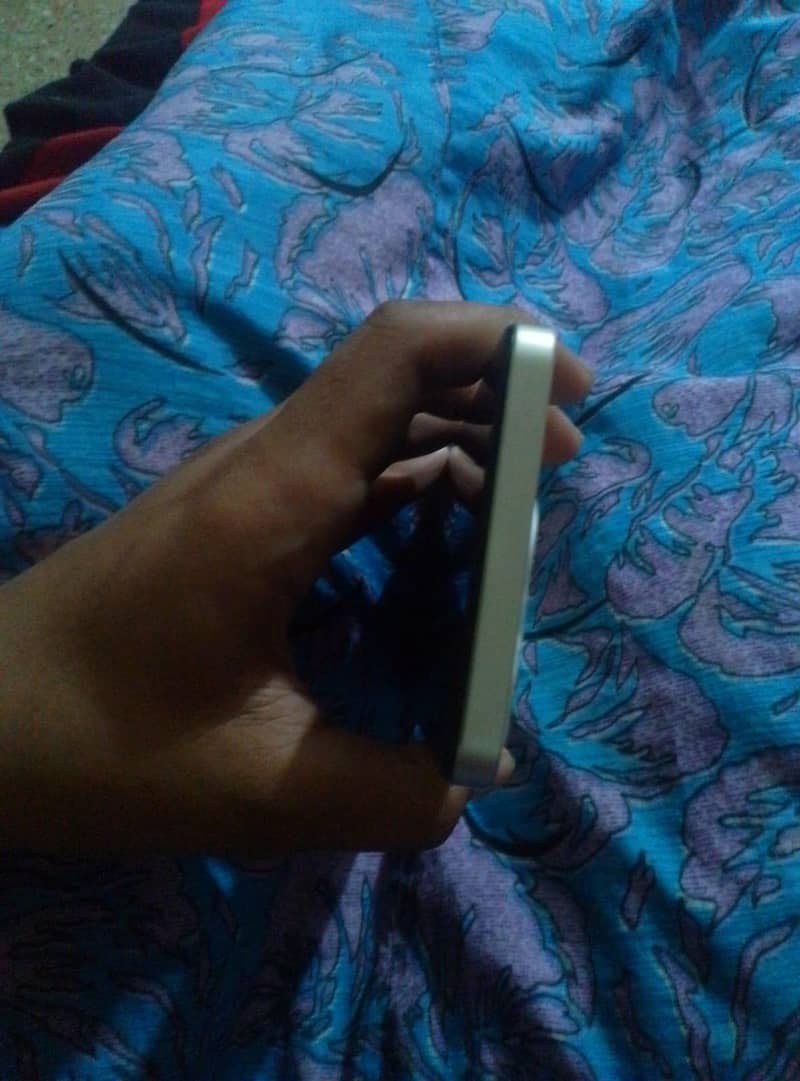 Realme C61 2