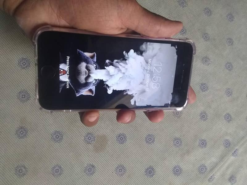 Apple iPhone 7 3