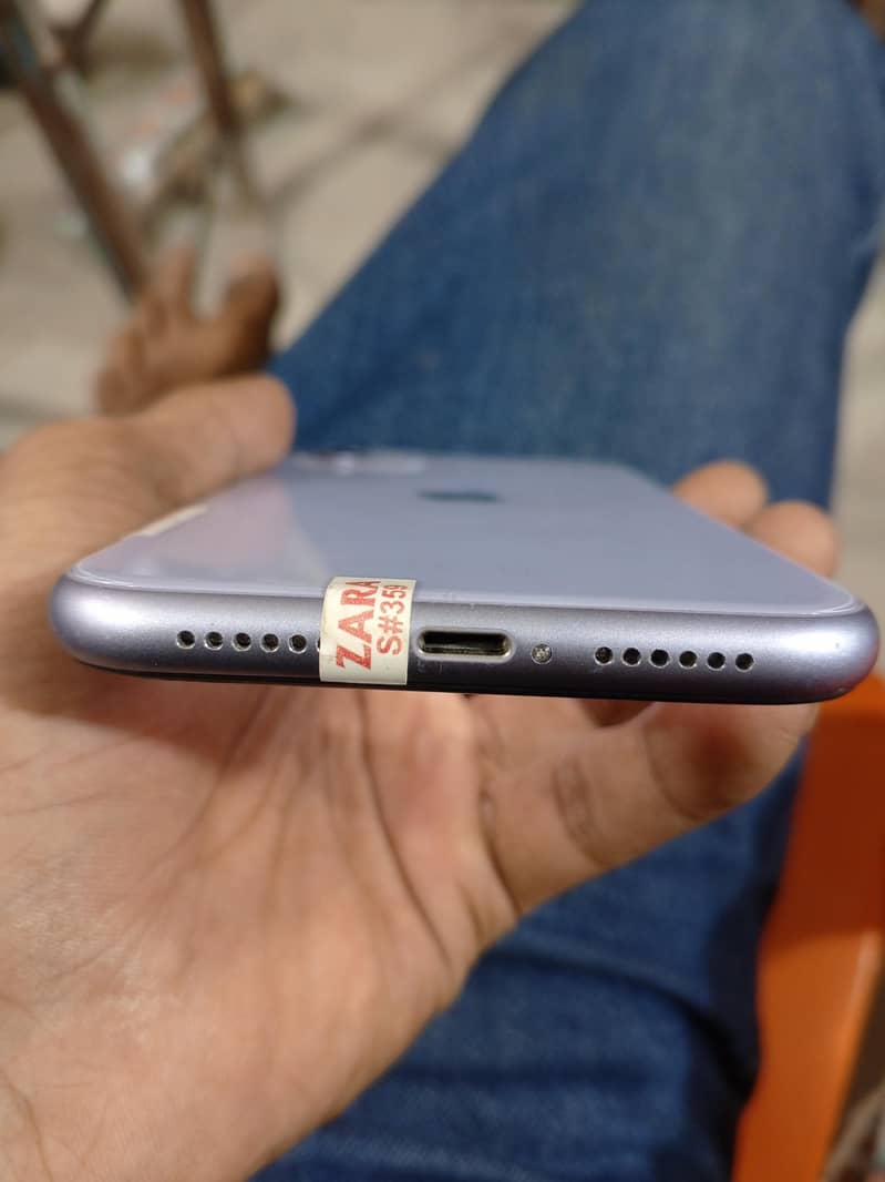 Apple iPhone 11 5