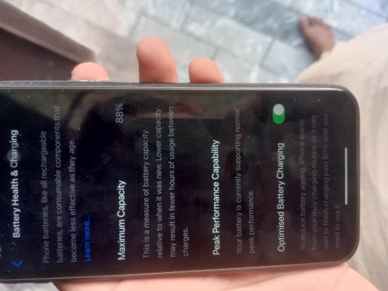 Apple iPhone XR 0