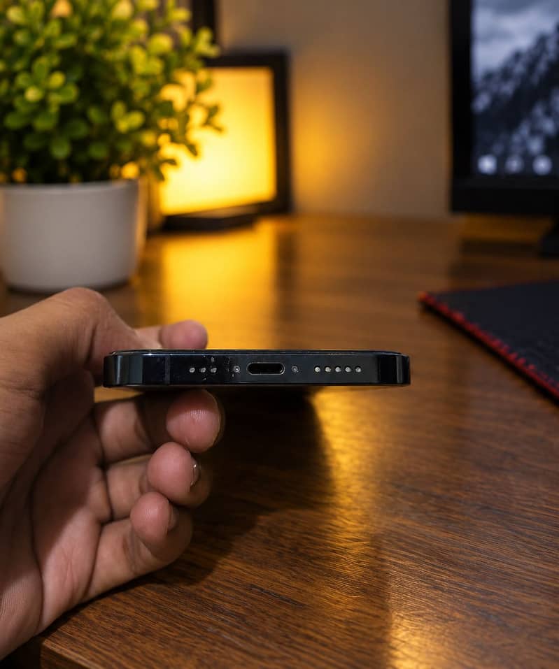 Apple iPhone 12 Pro 4