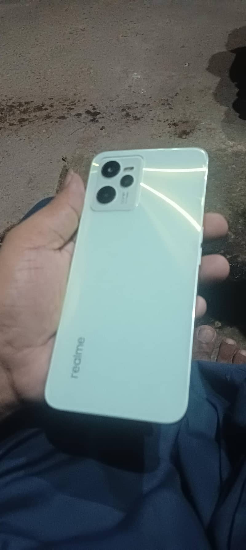 Realme C35 0